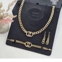 بازار عابرگذرمیدان نمازنقره حمیدی سرویس تمام نقره