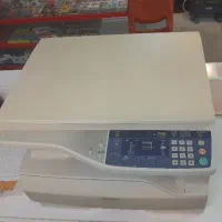 یک پرینتر A3 زن در حد