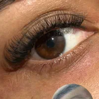 کاشت مژه تخصصی با قیمت مناسب-طبیعی، ماندگار و زیبا