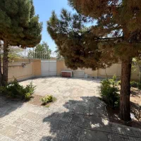 ویلایی-150-متری-سه-خواب-بهار-1-سر-سه-نبش