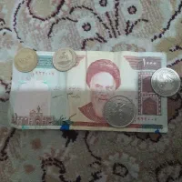 ۴سکه و یک اسکناس قدیمی