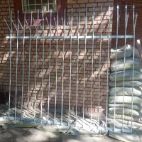نرده حفاظ بالای دیوار