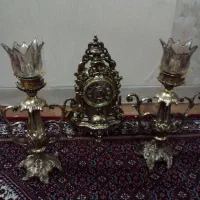 دو عدد شمدانی ویک عددساعت