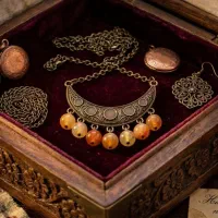 اکسسوری با سنگ معدنی