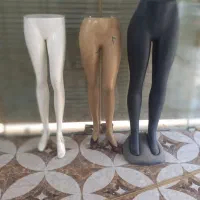 تعدادی لوازم پوشاک زنانه و...