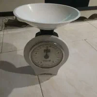 ترازو عقربه ای