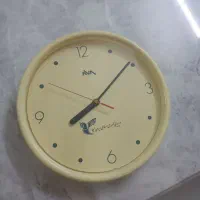 ساعت دیواری