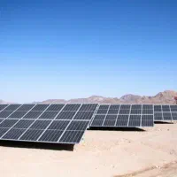 پنل / نیروگاه خورشیدی پنل / نی