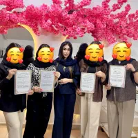 آموزش کاشت ناخن با بهترین قیمت در سبزه میدان