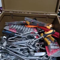 آچار ، بکس ، و ابزارآلات دیگه