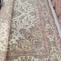 یک عدد فرش دوازده متری