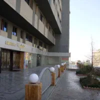 ۳۵ متر مغازه زیر برج کاملیا