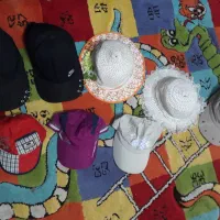 کفش و لباس بچه