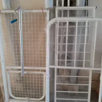 تخت فلزی چرخدار کودک