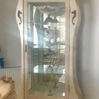 بوفه و ساعت