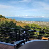 کلبه جنگلی آوان تراس روبه جنگل و دریا دوبلکس