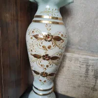 گلدون قدی با گل مصنوعی
