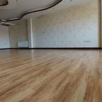 نصب کاغذ دیواری.پوستر .قرنیز
