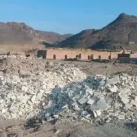 زمین بر جاده اصلی