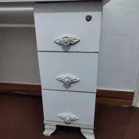 میز ناخن و صندلی جک دار