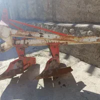 گاو آهن سه خیش پایه بلند