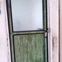 تعدادی درب و پنجره کارکرده حراج