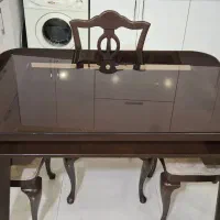 میز غذاخوری