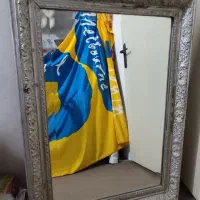 آینه سنگی قدیمی با قاب چوبی