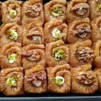 باقلوا. شیر عسلی