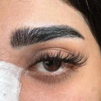 آموزش و خدمات اکستنشن مژه و کاشت