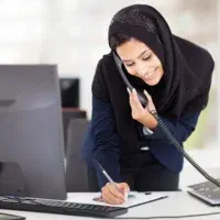 کارشناس فروش خانم