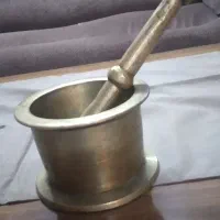 هاون برنجی قدیمی وزن ۲ کیلو و ۶۴۰ گرم