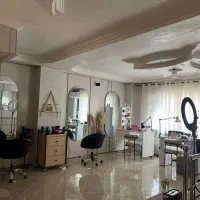 اجاره لاین در سالن زیبایی با مشتری