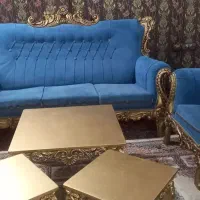 فروش مبل سلطنتی همراه عسلی طلایی