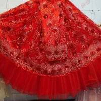 تعدادی لباس محلی زنانه و بچگانه
