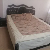 تخت و پاتختی