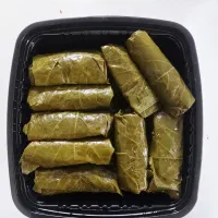 دلمه برگ مو سیگاری و بغچه