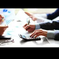 انجام کلیه امورات حسابداری مشاغل