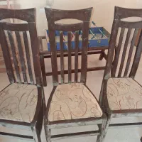صندلی چوبی