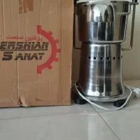 آبمیوه گیری صنعتی آکبند و قفسه فروشگاهی