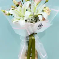 استخدام نیرو خانم در گلفروشی