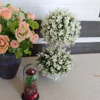 سه عدد گلدان مصنوعی