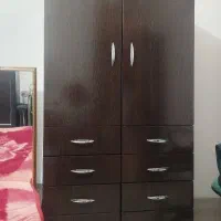 کمد ایستاده
