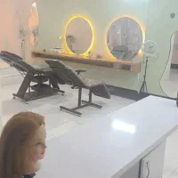 همکاری در سالن زیبایی