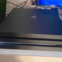 ps4 pro 1TBفوق العاده تمیز وکم کارکرد.