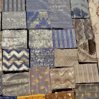 تعدادی تکه پارچه مخمل محکم برای دستگیره ویا کوسن