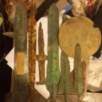 چاقوی قدیمی۳۰۰۰ساله مفرغی