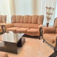 مبل ۹ نفره با میز عسلی