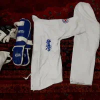 لباس کاراته دستکش کاپ ساق بند