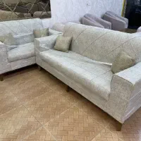 مبل.   ماهگل